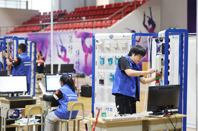 江苏职校技能大赛“物联网技术应用”赛项在南通开幕，南通职大学生团队勇夺头奖